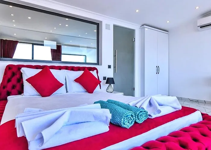 2 Bedroom With Private Pool *