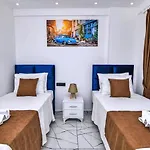 2 Bedroom With Private Pool Διαμέρισμα *